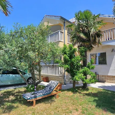 Διαμέρισμα Ana