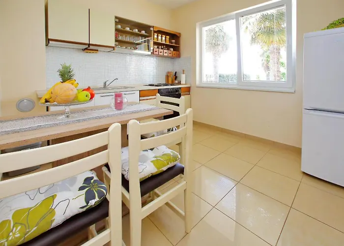 Διαμέρισμα Ana *